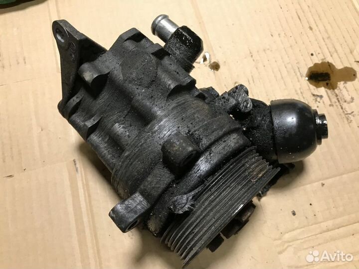 32416765307 Насос гидроусилителя BMW E65 N62