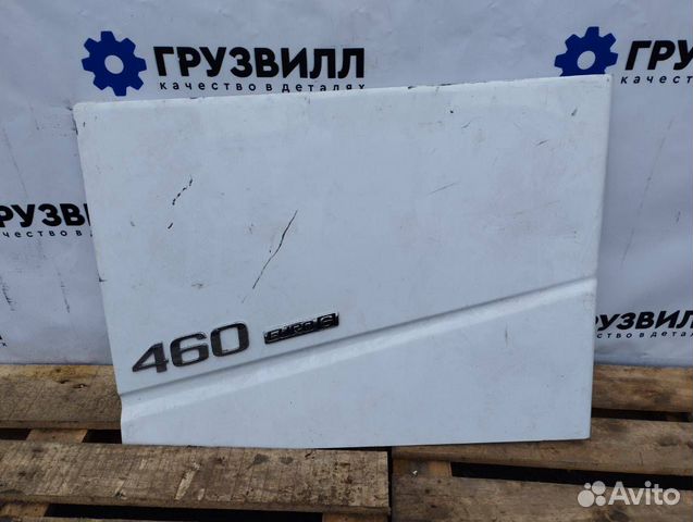 Крышка инструментального ящика левая Volvo FH4