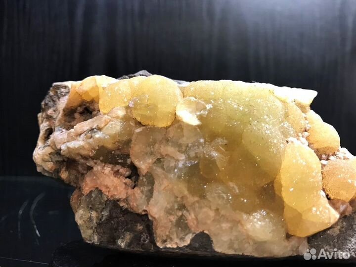 Коллекционный ювелирный смитсонит (Smithsonite)
