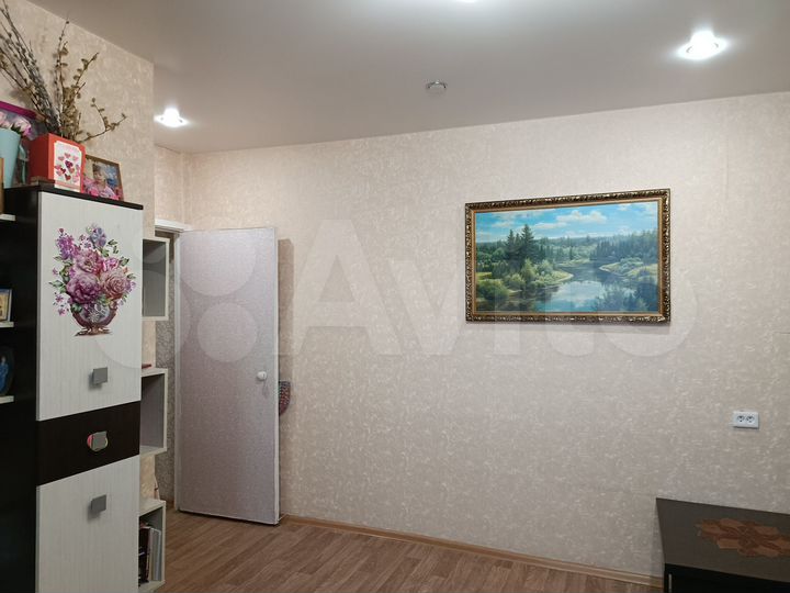 2-к. квартира, 52 м², 4/9 эт.