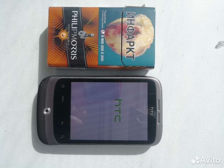 Телефон HTC