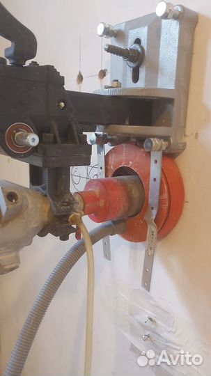 Штрабление стен под электрику без пыли