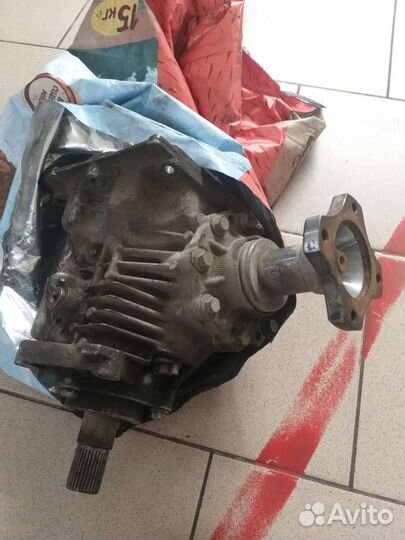 Продам угловой редуктор на дастера