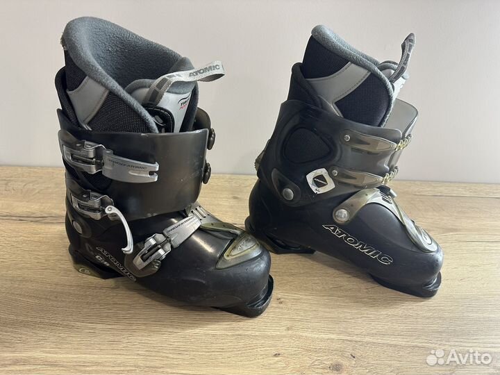Горнолыжные ботинки Atomic c:8