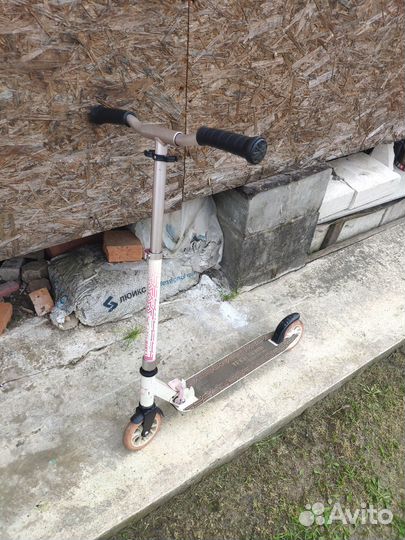 Детский самокат для девочки