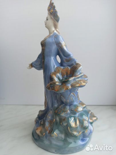 Статуэтка Хозяйка Медной горы старая гжель