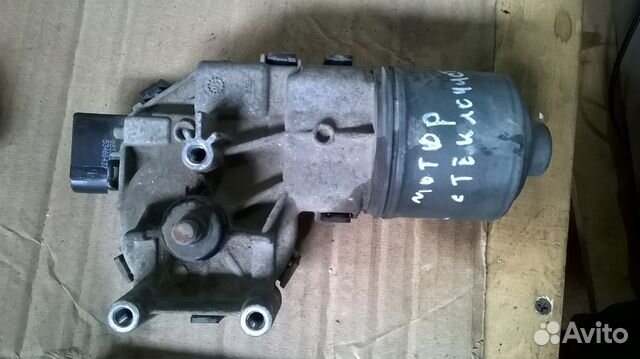 Ford Focus2 моторчик стеклоочистителя передний