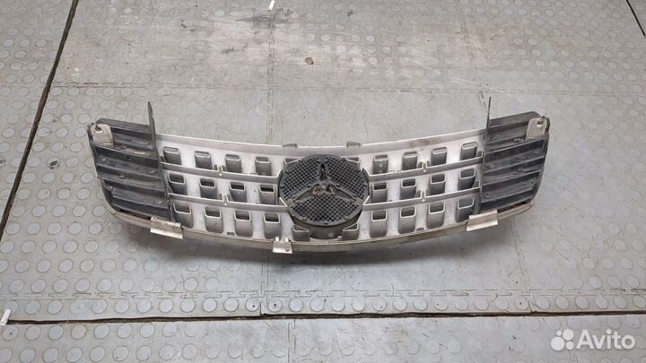 Решетка радиатора Mercedes ML W164