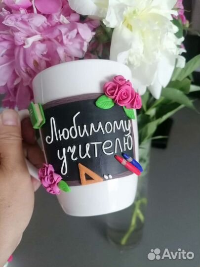 Кружка с декором из полимерной глины