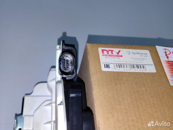 Замок двери передний правый