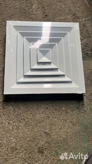 Квадратный потолочный анемостат 450х450