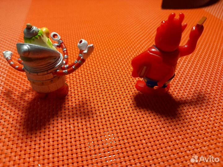 Игрушки из киндера