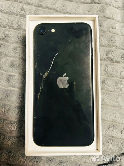 iPhone SE (2020), 128 ГБ