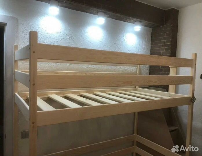 Кровать чердак домик 200х80