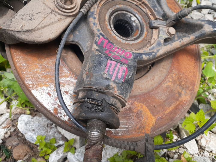 Peugeot 408 поворотный кулак правый