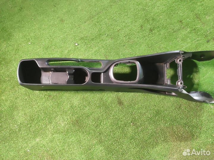 Центральная консоль Kia Rio 3 седан 1.4 2011