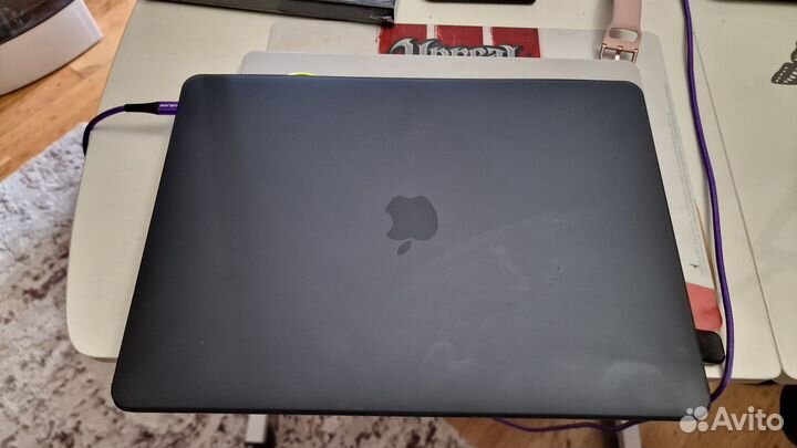 Macbook pro 13 2017 256Gb