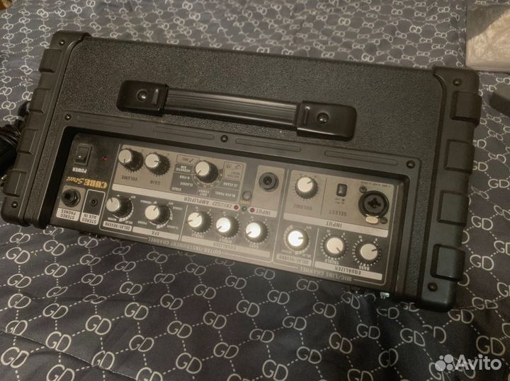 Комбоусилитель roland cube street