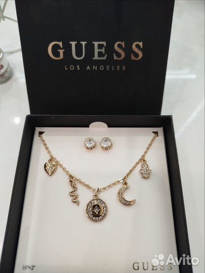 Комплект бижутерии Guess серьги и цепочка сток