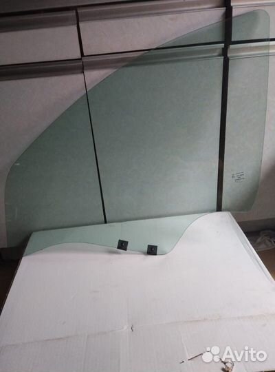 Стекло на рено дастер