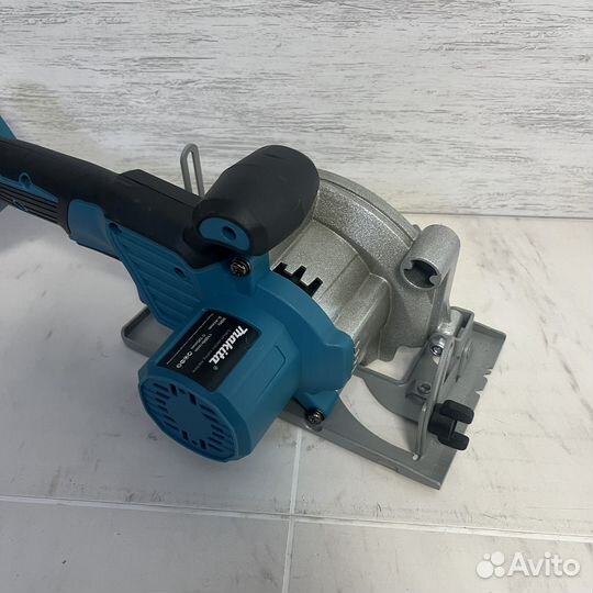 Циркулярная пила Makita 125 (без акб)