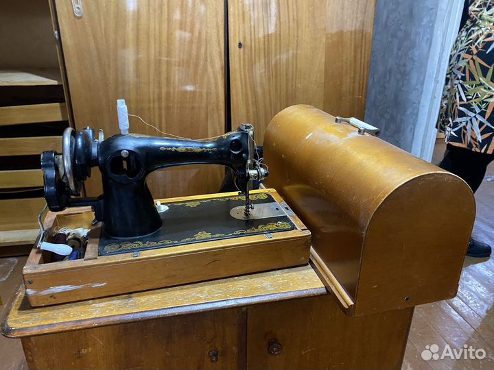 Швейная машина подольск ручная