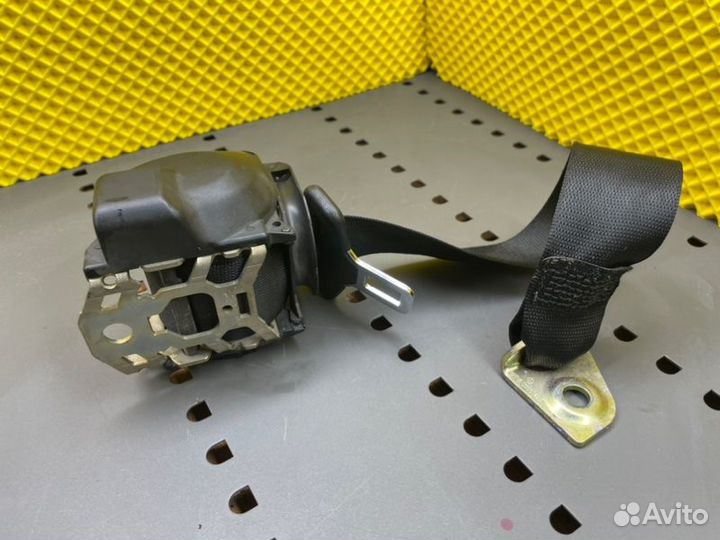 Ремень безопасности задний правый Mercedes-Benz