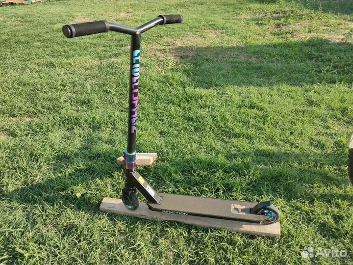 Велосипед Explorer original 22; Самокат Reaction s