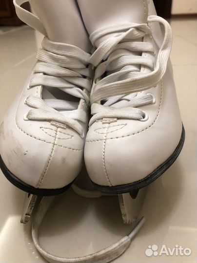 Фигурные коньки размер 30