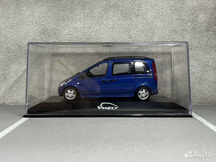 Редкая модель Mercedes Benz Vaneo 1:43 Minichamps