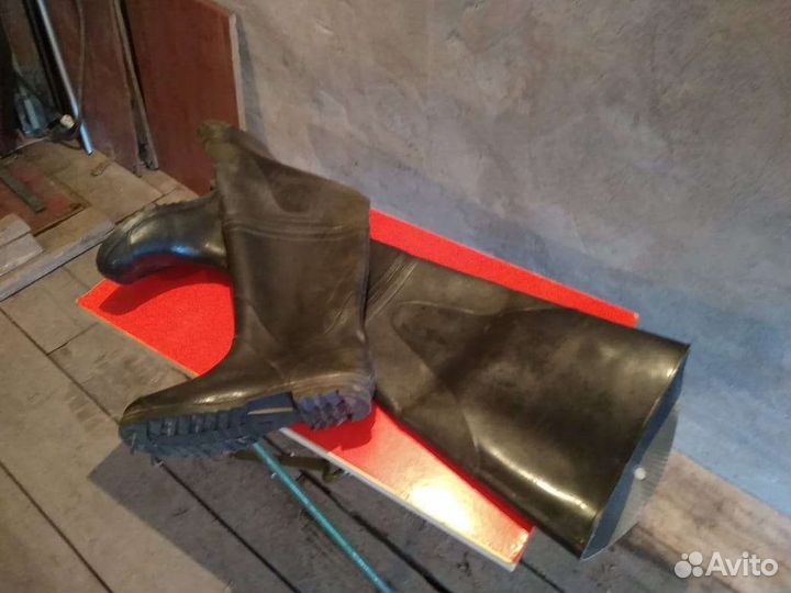 Болотные сапоги новые 42-43р