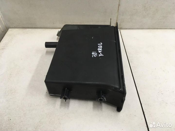 Ящик передней консоли Almera N15 1995-2000