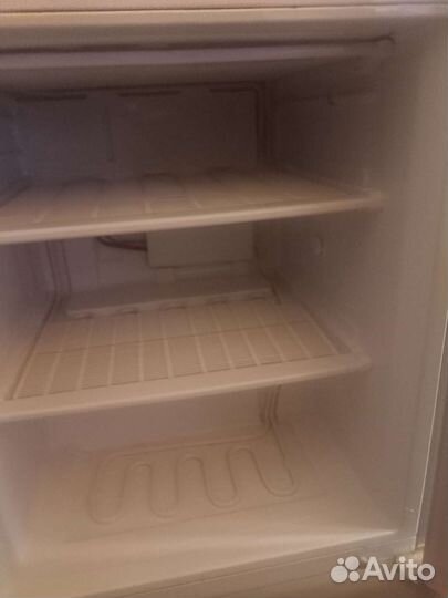 Холодильник LG