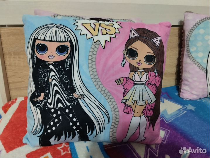 Плюшевая подушка