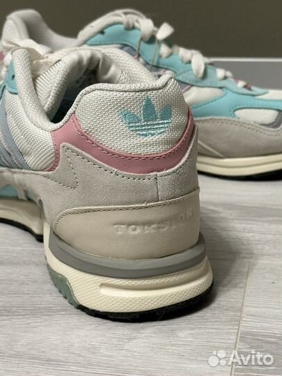 Новые оригинальные кроссовки Adidas