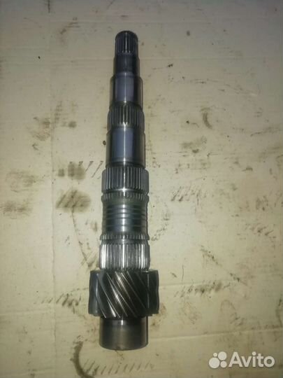 Вторичный вал МКПП JHT LVN FXQ MAB 15 зубов