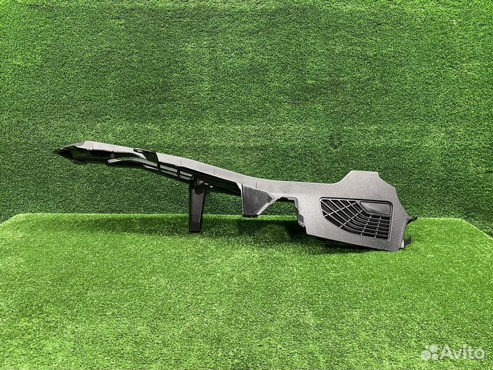 Облицовка пояса кузова левая BMW X5 G05