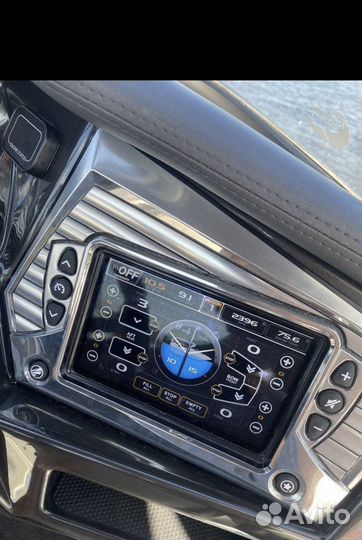 Катер-буксировщик Tige RZR + прицеп