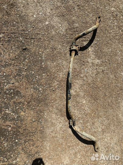 Стабилизатор передний на Renault Logan