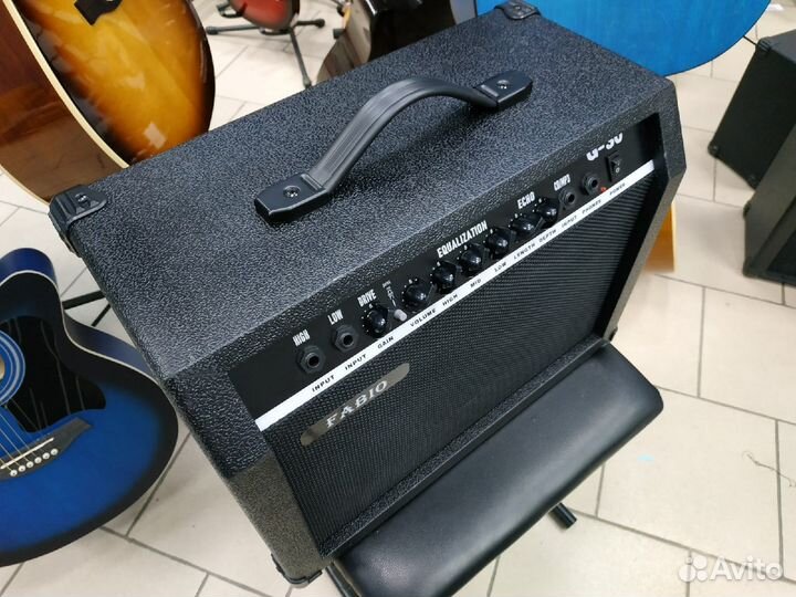 Комбоусилитель новый