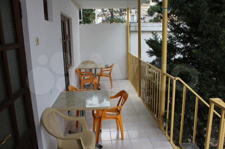 Комната 10 м² в 1-к., 2/2 эт.