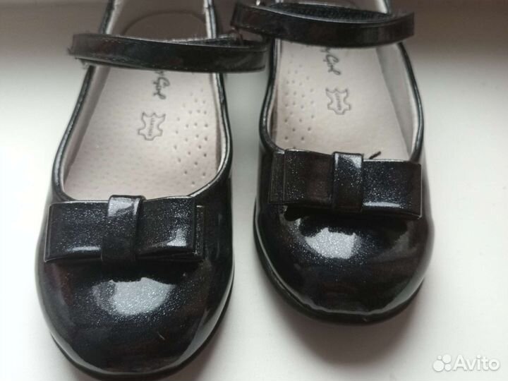 Туфли на девочку 27