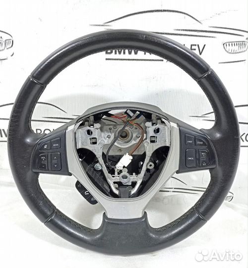 Рулевое колесо 2013 (3 спицы мультируль кожа) Suzu