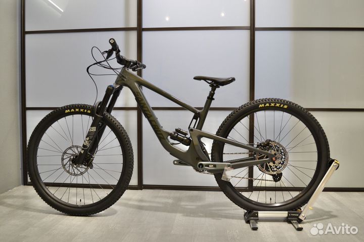 Santa Cruz Megatower