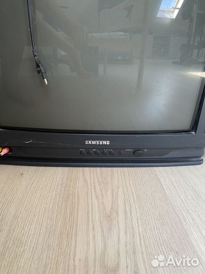 Телевизор samsung