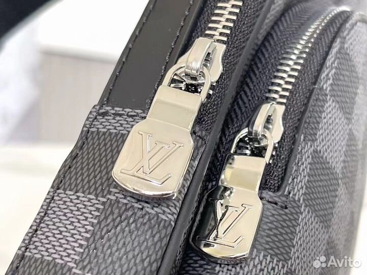 Louis Vuitton Avenue Sling bag