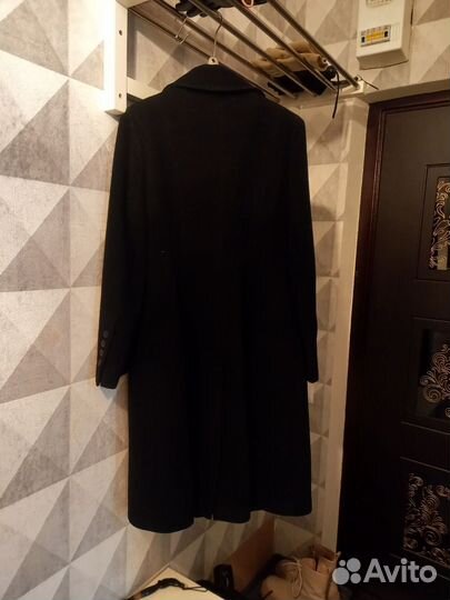 Пальто демисезонное 46