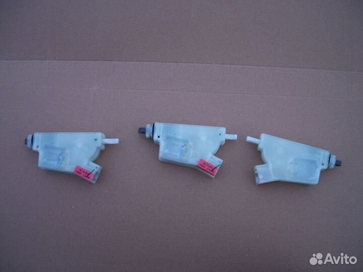 Замок лючка бензобака Nissan Infiniti 78850CA00B