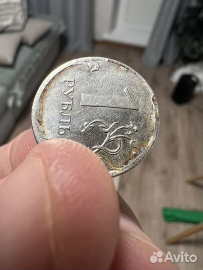 Монеты и купюры