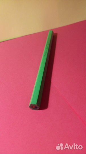 Карандаш трехцветный 